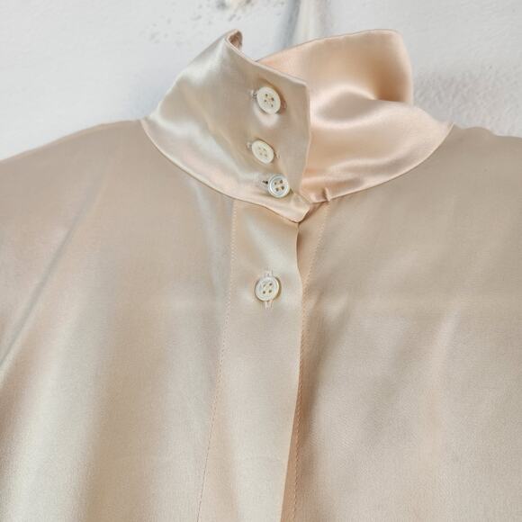 Vintage Ralph Lauren Silk Blouse in Cream Size 6 Long Sleeve Button Down - Picture 4 of 9